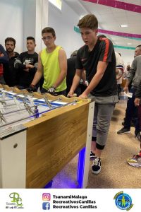 jugadores en Granada campeonato futbolín Tsunami